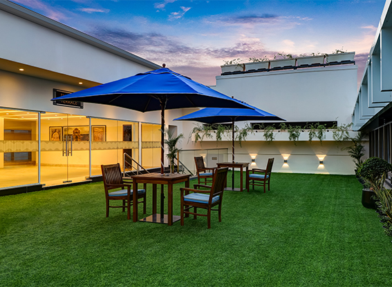 restaurants in vijayawada near kanaka durga temple