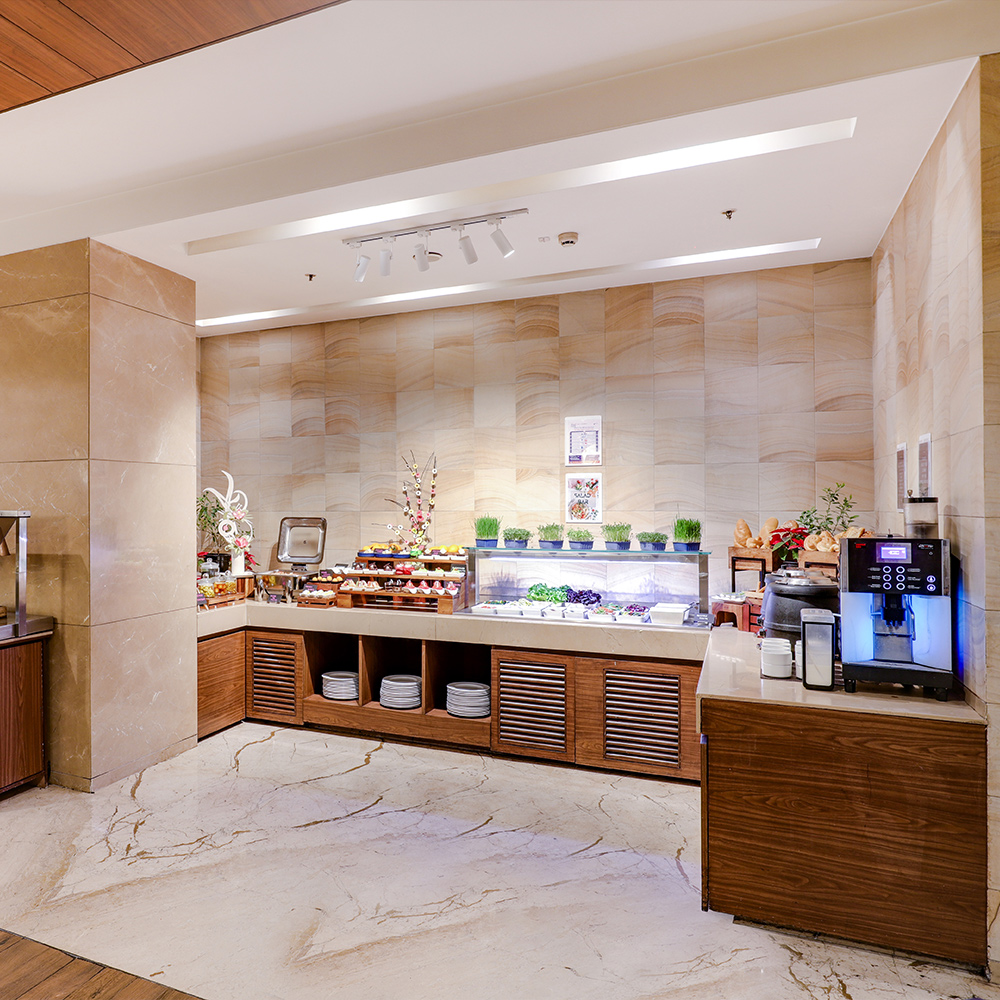 Lemon Tree Hotel, Sector 60, Gurugram buffet restaurant 