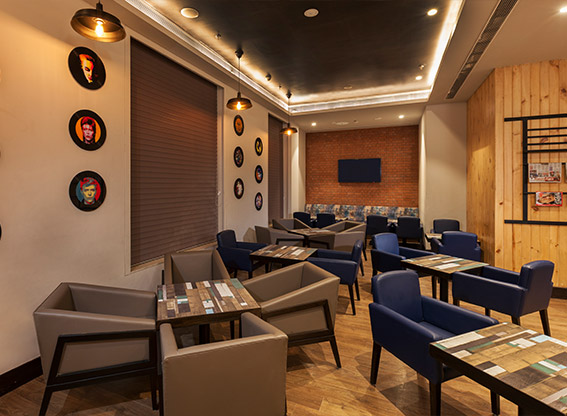 Dining in Lucknow