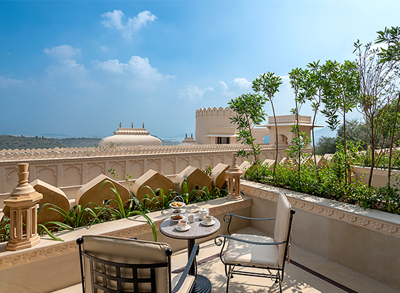 best hotels in udaipur near lake pichola